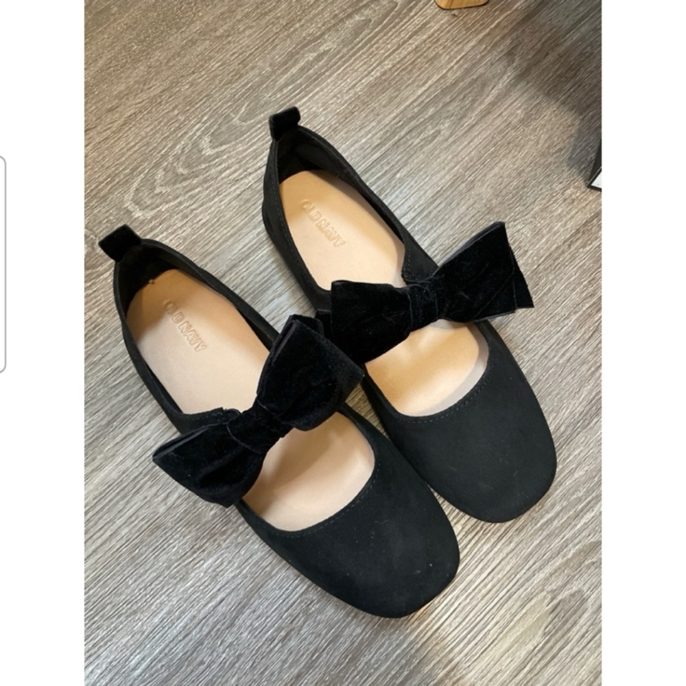 Old Navy Black Closed Toe Flats With Elastic Bow Strap 5Y Girl Women 7 - Picture 6 of 7